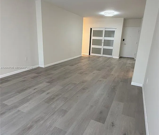 300 Bayview Dr #211 — Photo 2