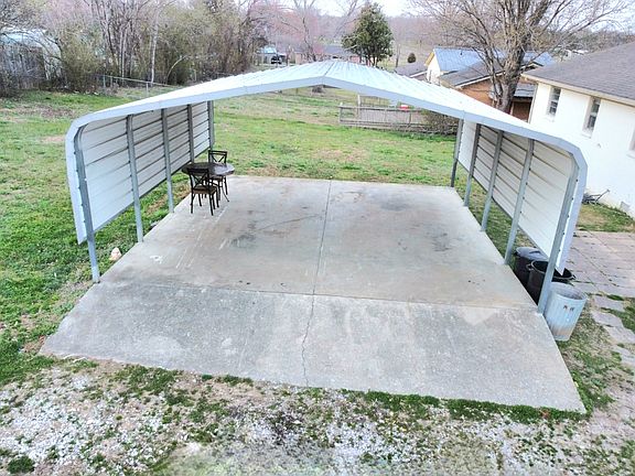 4th image of 429 Circle Hill Dr