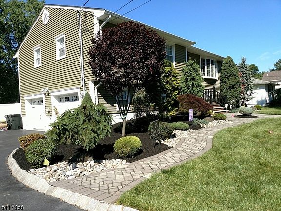 3rd image of 25 Kent Pl