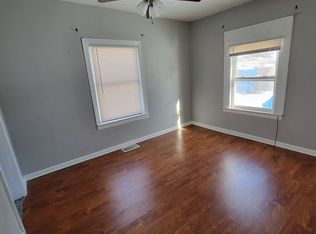 1308 3rd St, Moline, IL 61265