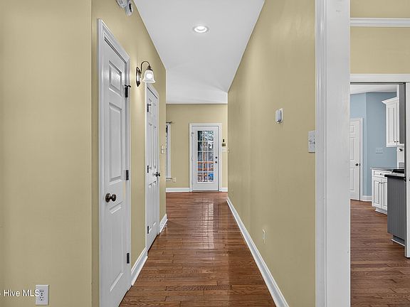 5th image of 203 Wingate Drive
