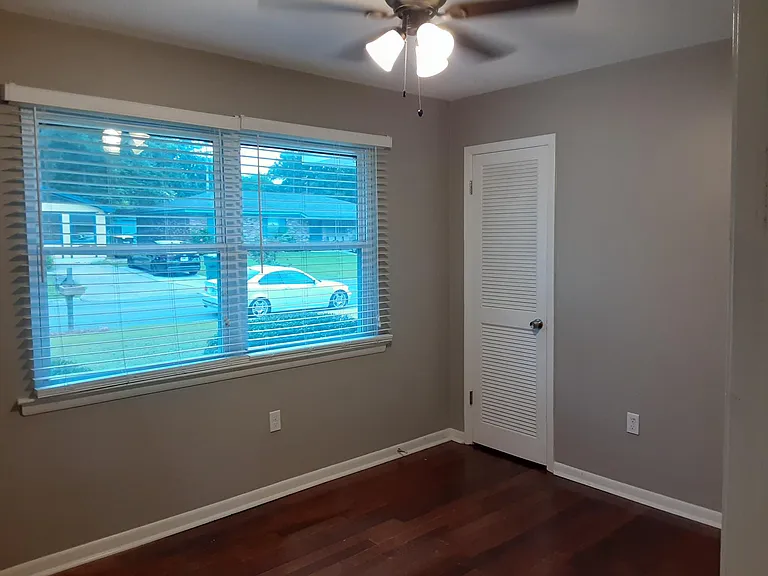 107 Walz Cir — Photo 7