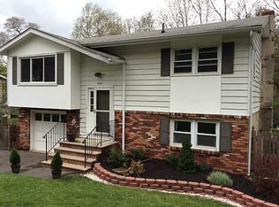 28 Fordham Trl, Hopatcong, NJ 07843