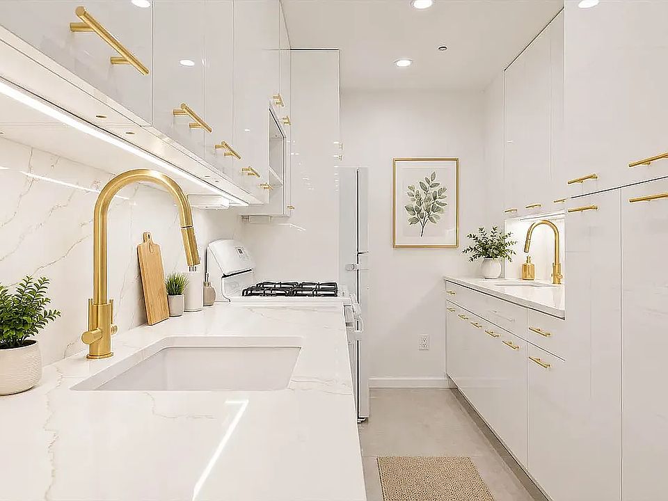 2 bed · 1 bath · 850 ft² in Bedford-Stuyvesant, Brooklyn