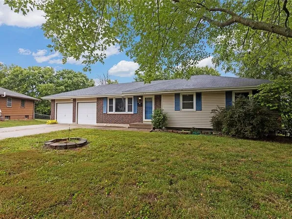 125 SE Moore St, Blue Springs, MO 64014