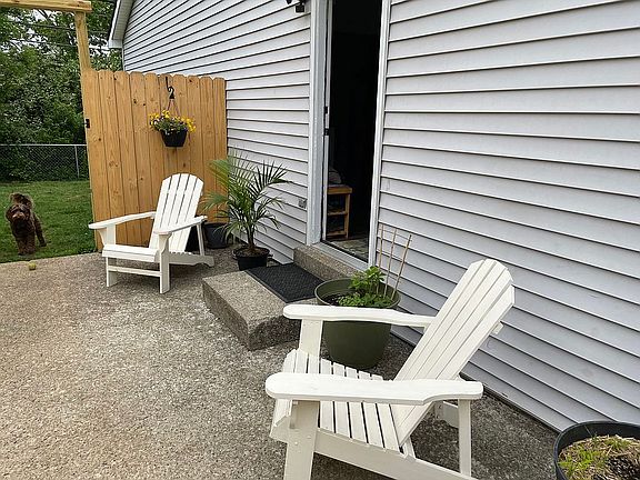 3rd image of 3231 Aqueduct Dr