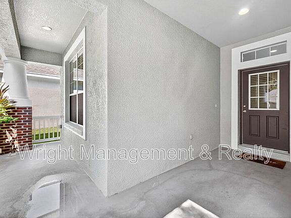 3rd image of 5025 Torrey Hills Ln