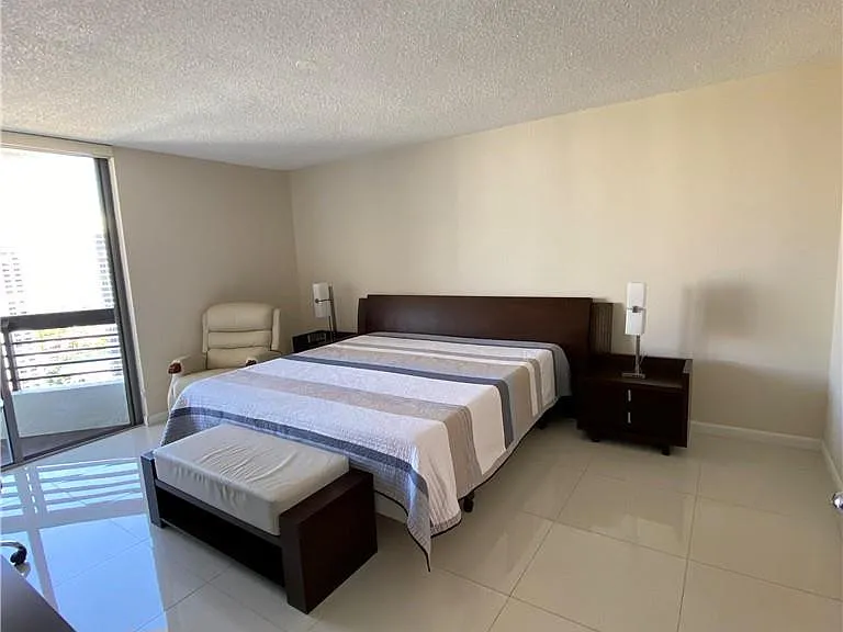 3500 Mystic Pointe Dr #2607 — Photo 9