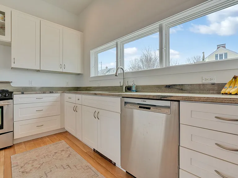 4 Gould Rd — Photo 13