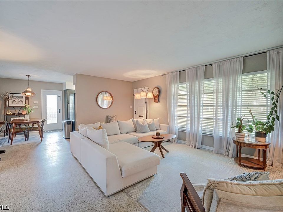 1st image of 5521 Seville Rd