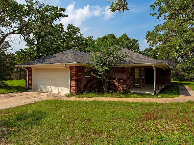 6054 Clay Pit Rd — Photo 1