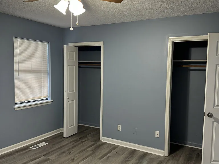 110 Elizabeths Ct #110 — Photo 17