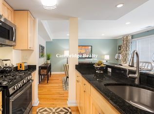 240 Gerry Rd #T, Chestnut Hill, MA 02467