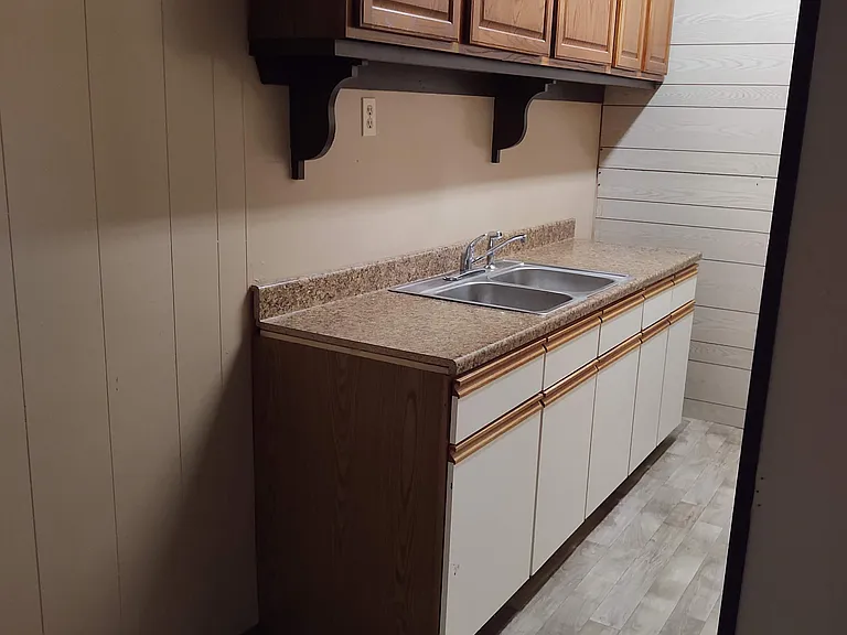 1550 Garfield Ave SW — Photo 5