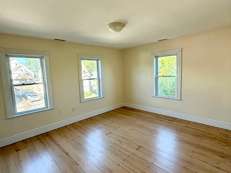 48 Newcomb St #48 — Photo 19