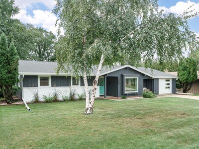 225 Crestwood DRIVE, Sheboygan Falls, WI, 53085