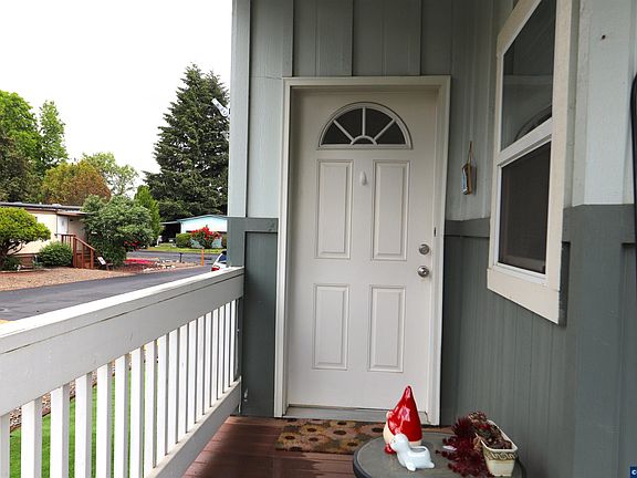 4th image of 4915 Swegle Rd NE #24