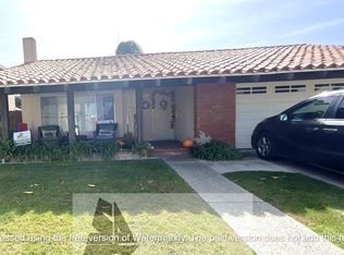 9782 Cornerbrook Dr, Huntington Beach, CA 92646