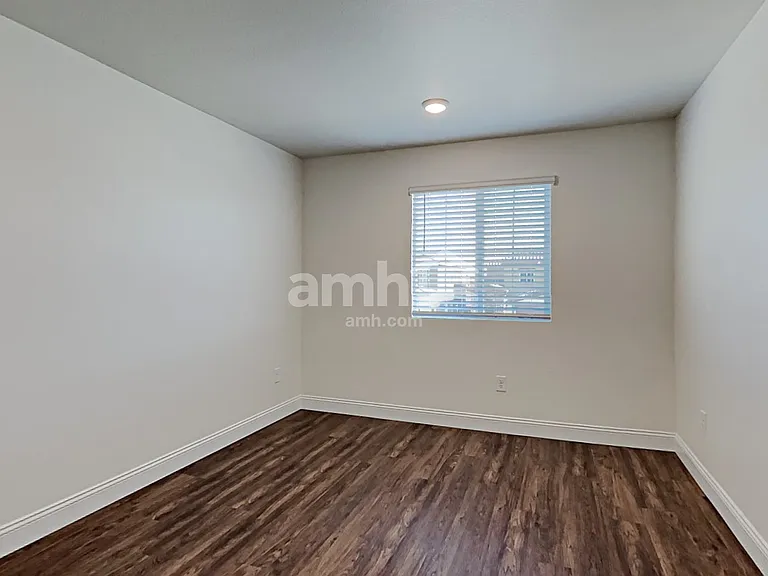 6039 Schmidt St — Photo 20