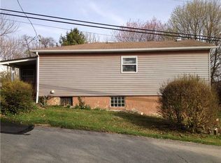 5 Ehle Ave, Coraopolis, PA 15108