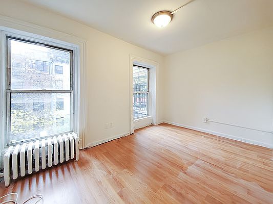 1st image of 118 E 31st St #2