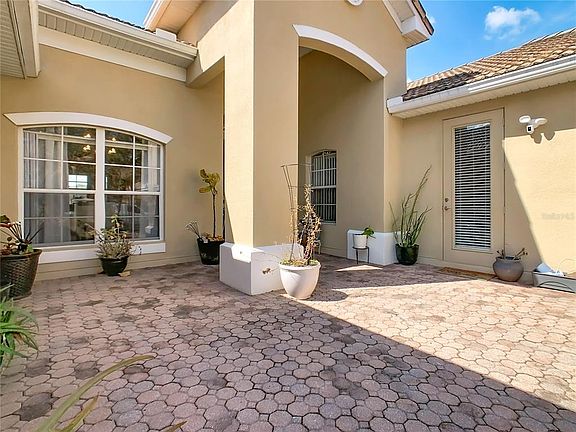 4th image of 3508 Sunset Isles Blvd