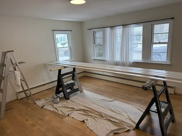 16 Pleasant St #1, Brunswick, ME 04011