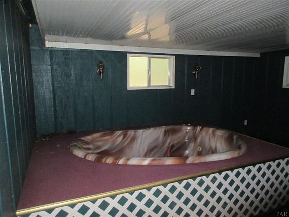 3rd image of 5537 Sun Valley Dr