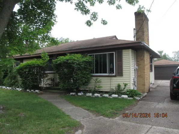 1369 44th St SW, Wyoming, MI 49509