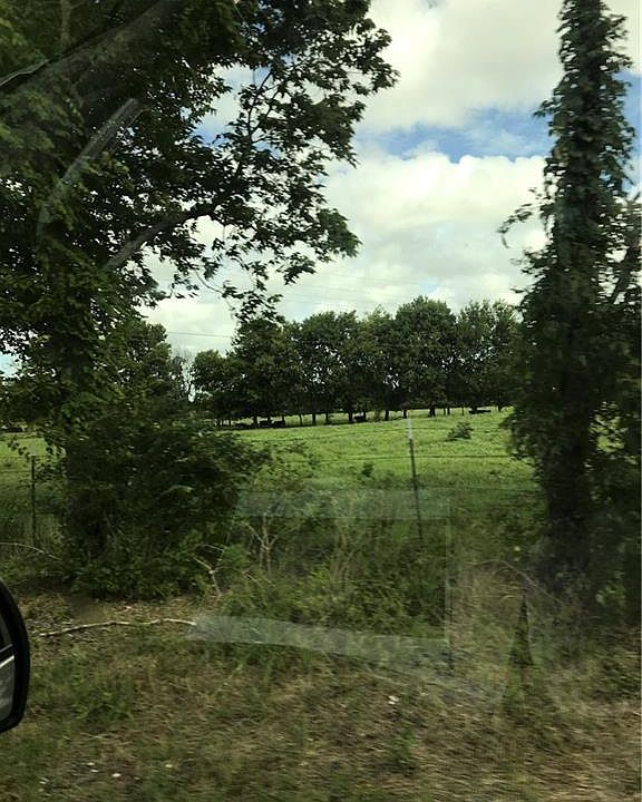 2nd image of 12094 N Highway 170