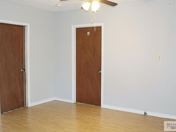 3rd image of 441 Charlotte St