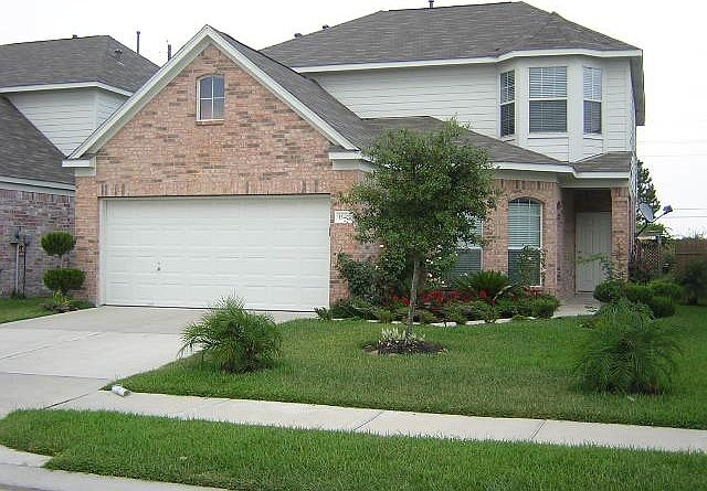 1st image of 15402 Hickory Dale St