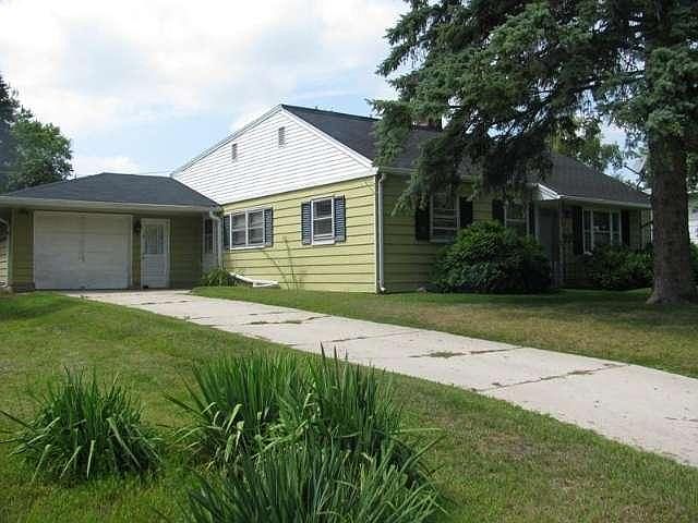 1st image of 816 Birchwood Dr