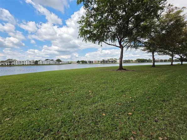 7611 Southampton Ter APT 110, Tamarac, FL 33321