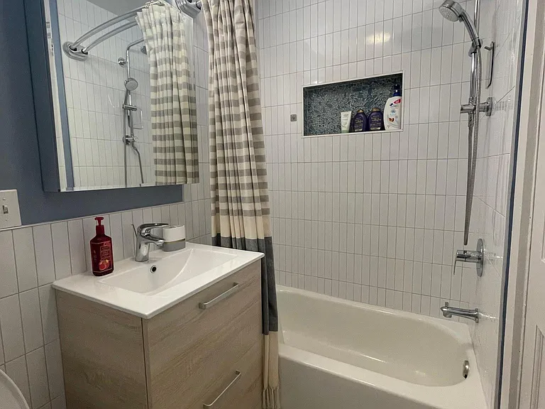 97 Bright St #2L — Photo 11