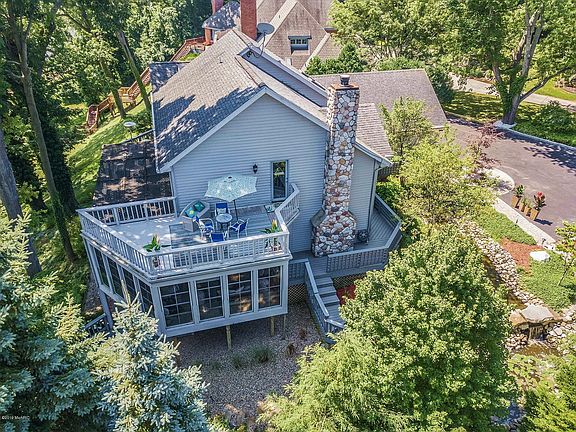 5th image of 1410 Manley Ct