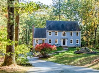 37 Meadows Ln, Rowley, MA 01969