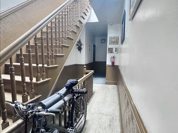 1243 Willoughby Avenue image 16 of 19