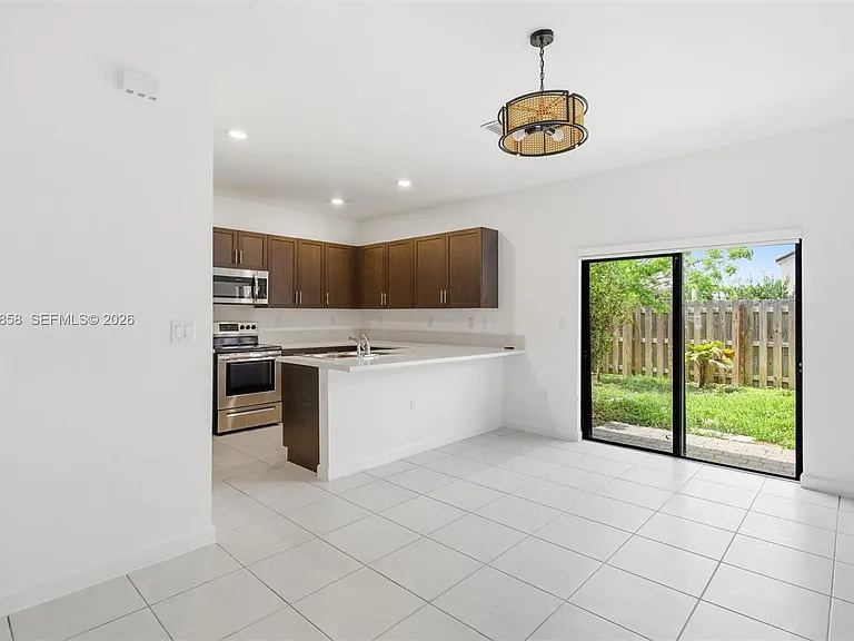 11833 SW 245th Ter — Photo 9