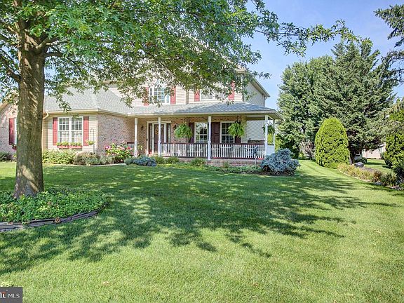 5th image of 237 Hickory Ln