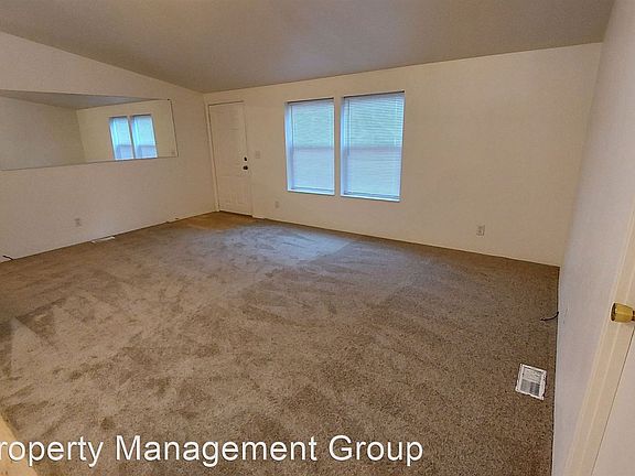 5th image of 14403 23rd Ave NE