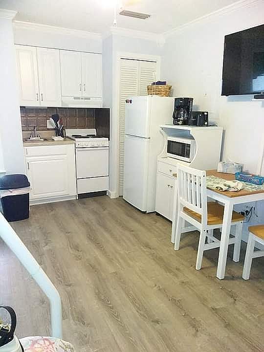 Kitchenette