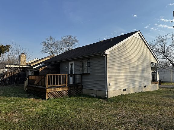 4th image of 871 Heritage Cir