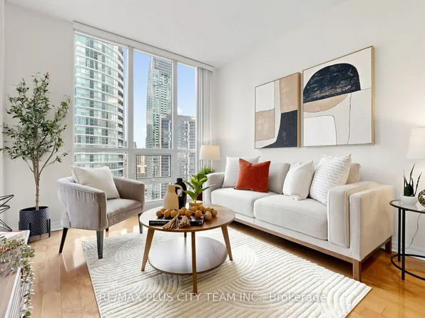 16 Yonge St #2604, Toronto, ON M5E 2A3
