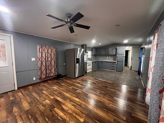 4th image of 1570 N 30th Rd Unit 46