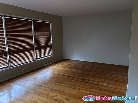 3rd image of 9634 Newton Dr