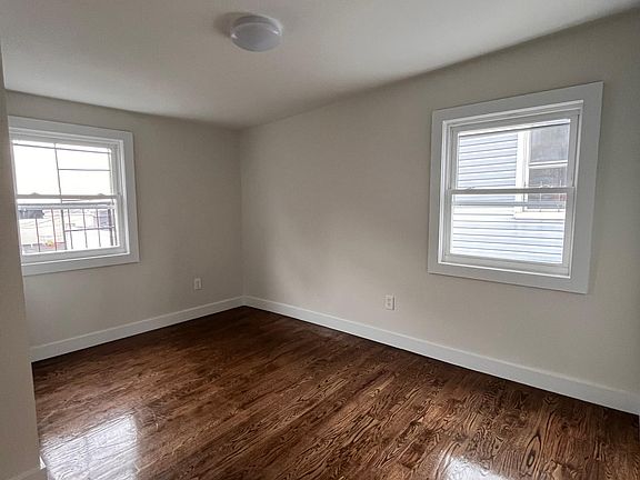 5th image of 158 Summit Ave #3A