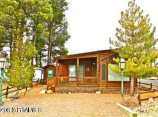 2272 Horse Thief Rd, Overgaard, AZ 85933