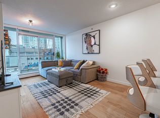 688 Abbott St #1003, Vancouver, BC V6B 0B9