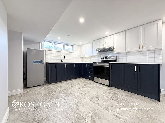 2nd image of 21 Cavehill Cres #2